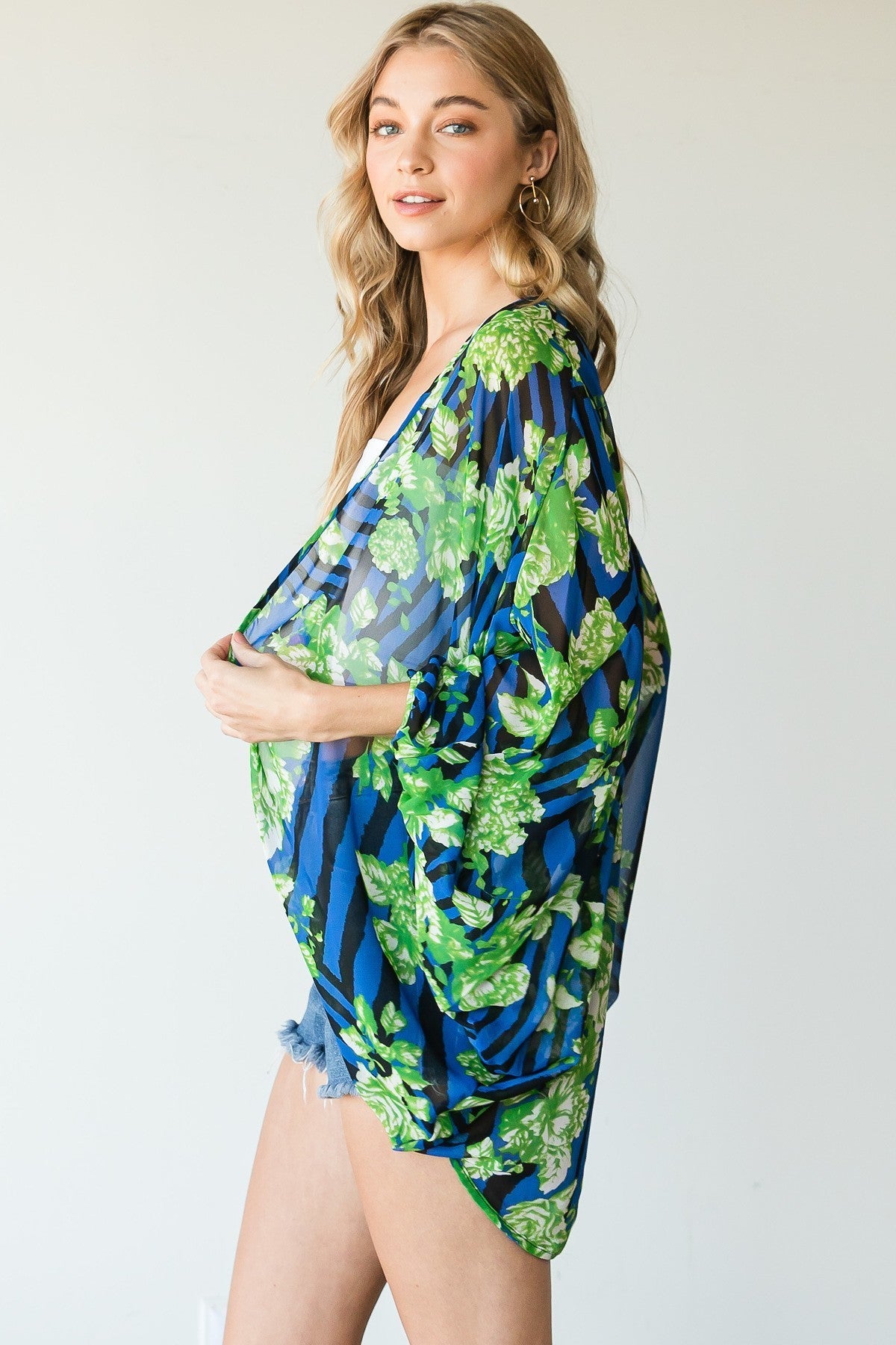 Stripes And Floral Print Lightweight Kimono - NuQuTees*N*Tops Tops NuQuTees*N*TopsCC